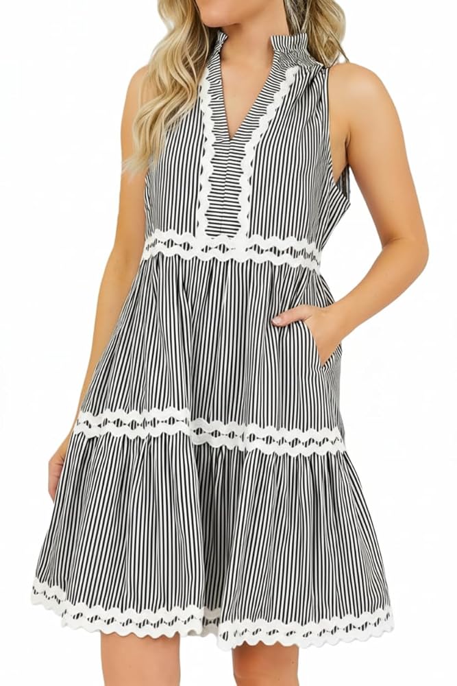Kerry Striped Ruffle Dress 新品・ハンガー・タグ付 Smocked Striped Dress in Seersucker for Girls - striped